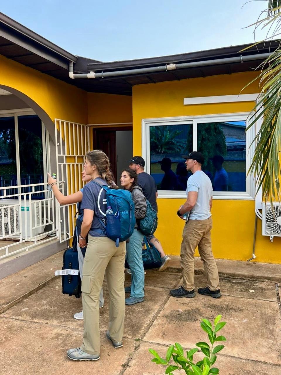 Tree House Hostel Tamale Exterior photo